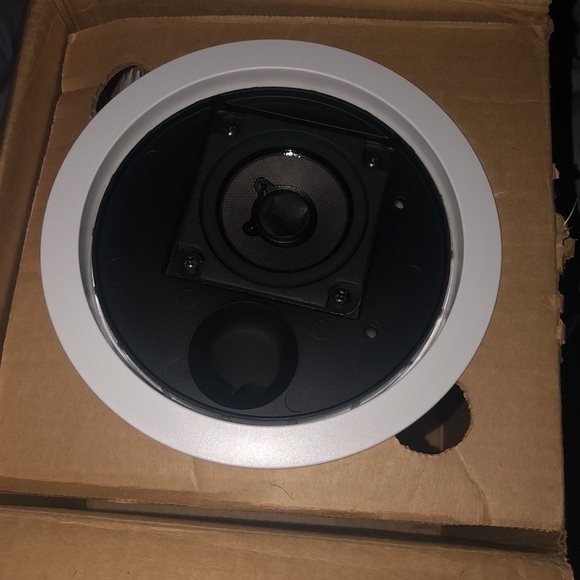 Bose flush model 8 flush mount loudspeaker - Picture 3 of 7